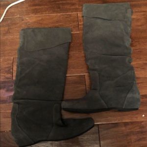 BN grey suede boots size 37